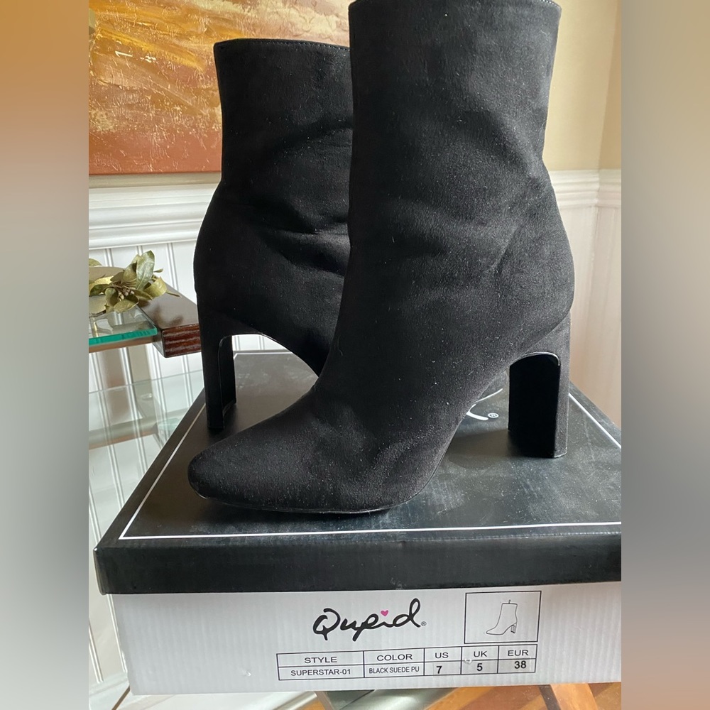 Qupid Black Suede Heeled Bootie “Superstar”